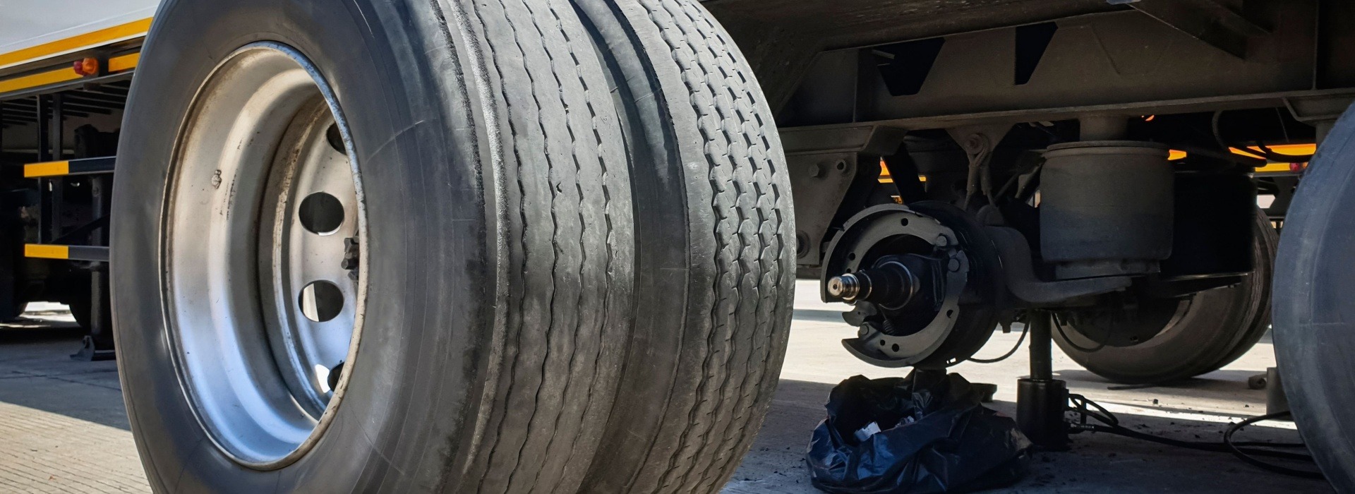 Truck Tyre Fitting Swindon